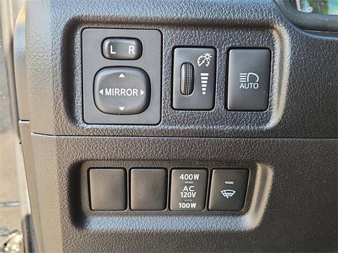 Used 2023 Toyota 4Runner SR5 Premium image 18