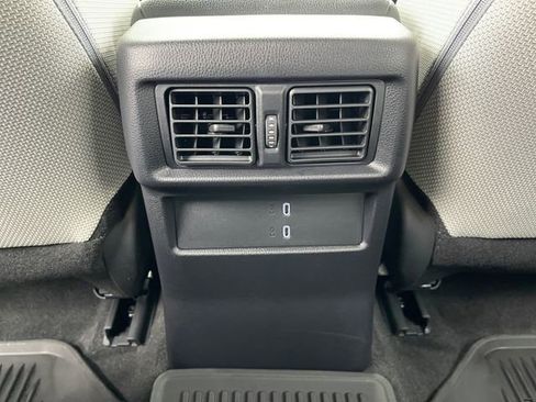 Certified 2025 Toyota 4Runner SR5 AWD/4WD image 21