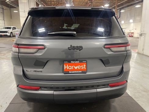 Used 2023 Jeep Grand Cherokee L Laredo image 6