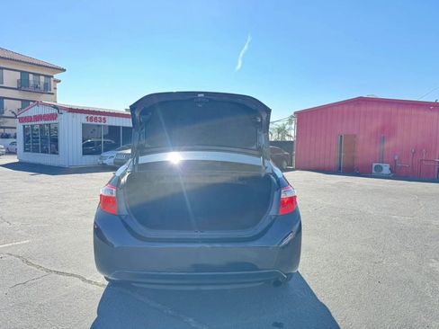 Used 2014 Toyota Corolla LE image 7