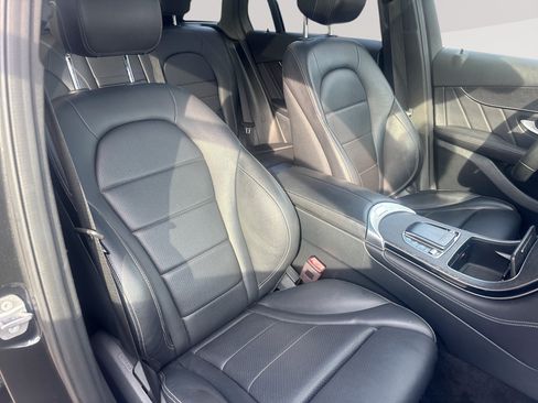 Used 2021 Mercedes-Benz GLC 300 w/ AMG Line image 28