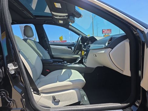 Used 2012 Mercedes-Benz C 250 Sedan image 19