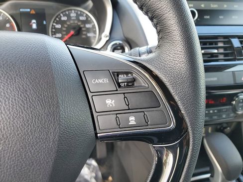 Used 2025 Mitsubishi Eclipse Cross SE AWD/4WD image 22
