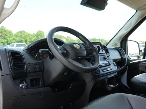 Used 2023 RAM ProMaster 2500 FWD image 13