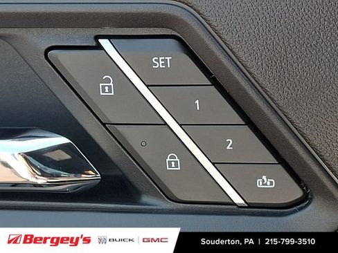 New 2026 GMC Canyon AT4 w/ Technology Plus Package AWD/4WD image 22