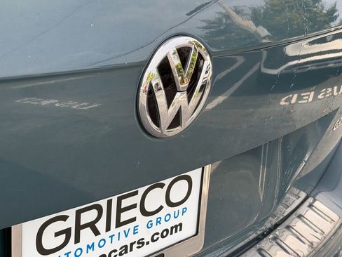 Used 2019 Volkswagen Tiguan SE w/ Panoramic Sunroof Package FWD image 15