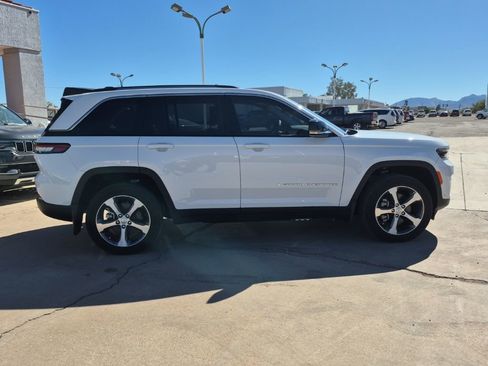 New 2024 Jeep Grand Cherokee Limited 4xe w/ Luxury Tech Group II image 8