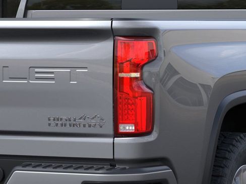 New 2026 Chevrolet Silverado 2500 High Country w/ Technology Package AWD/4WD image 11