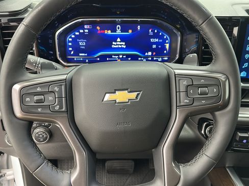 Used 2024 Chevrolet Silverado 1500 High Country w/ High Country Premium Package AWD/4WD image 17