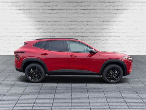 New 2026 Chevrolet Trax LT w/ Driver Confidence Package FWD image 4