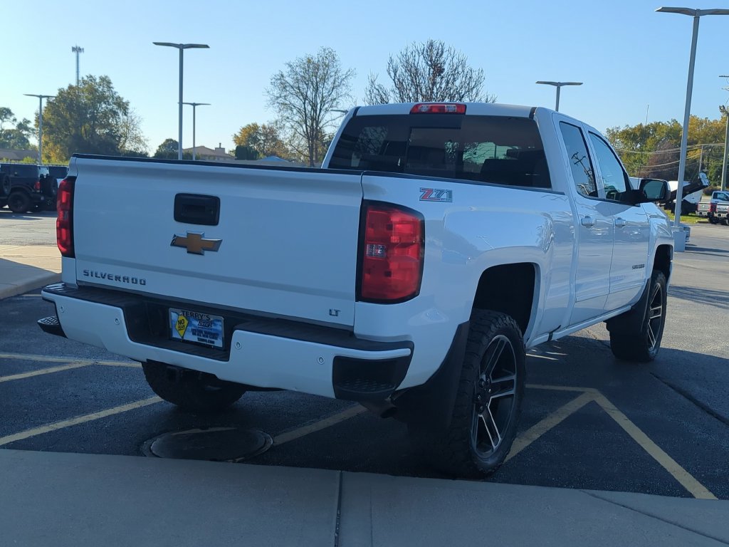 Used 2017 Chevrolet Silverado 1500 LT w/ All Star Edition AWD/4WD image 3