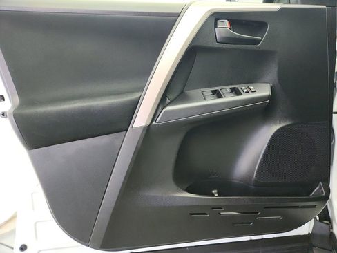 Used 2018 Toyota RAV4 LE w/ All Weather Liner Package image 21