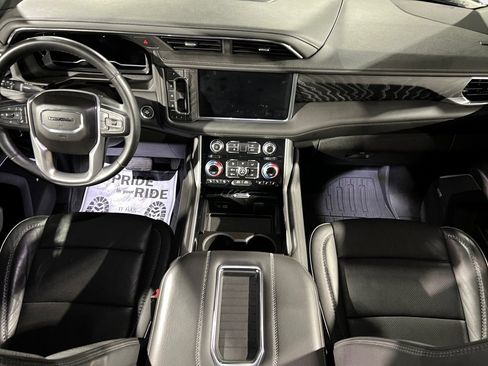 Used 2023 GMC Yukon XL Denali image 41