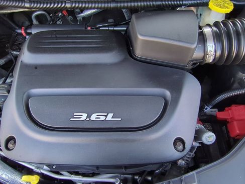 Used 2018 Chrysler Pacifica Touring-L Plus image 15