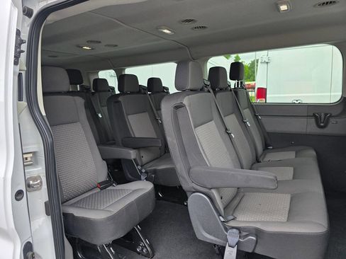 Used 2024 Ford Transit 350 XLT RWD image 13