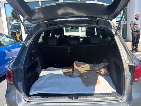 Used 2021 Mercedes-Benz GLC 300 4MATIC image 10