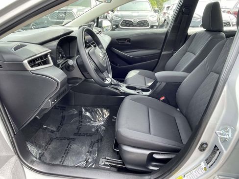 Used 2024 Toyota Corolla LE image 9