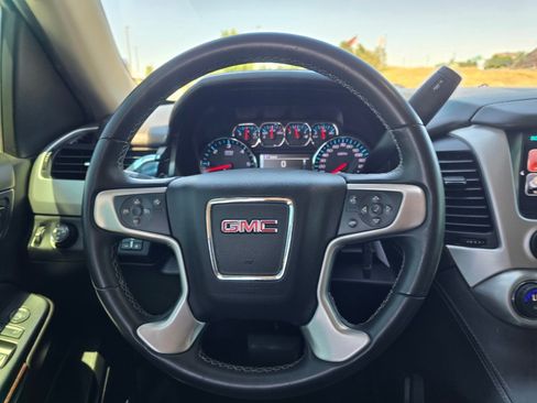 Used 2017 GMC Yukon SLE w/ SLE Value Package AWD/4WD image 27