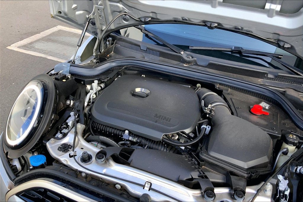 Certified 2025 MINI Cooper S FWD image 32