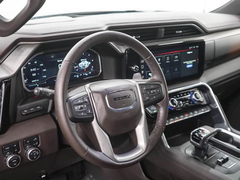 Used 2023 GMC Sierra 1500 Denali w/ Technology Package AWD/4WD image 21