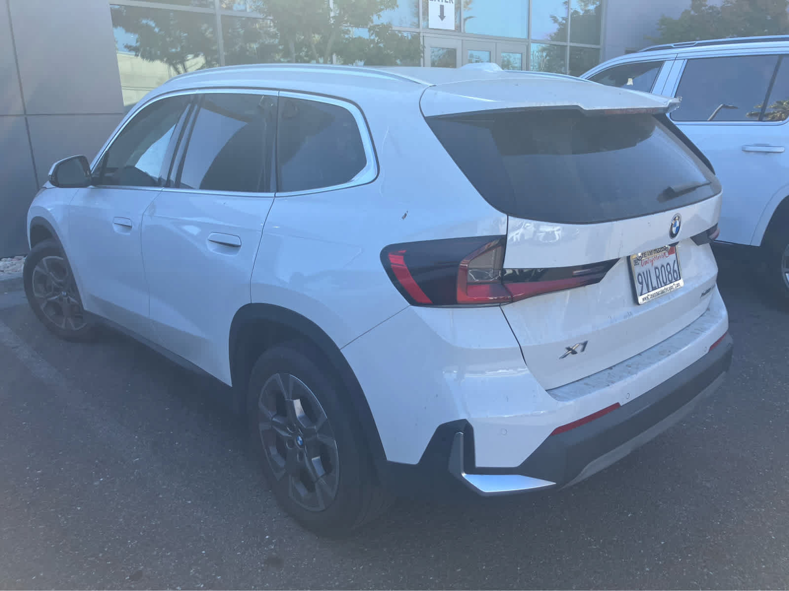 Used 2023 BMW X1 xDrive28i AWD/4WD image 2