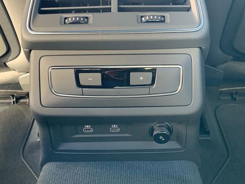 Used 2025 Audi A6 2.0T Premium image 21