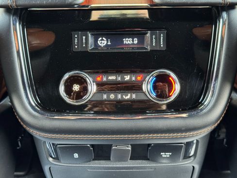 Used 2021 Lincoln Navigator L Reserve AWD/4WD image 32