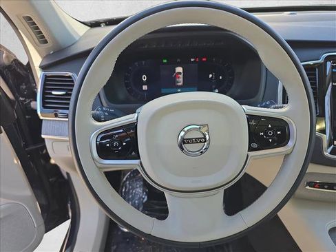 Used 2025 Volvo XC90 B6 Plus w/ Protection Package Premier image 18