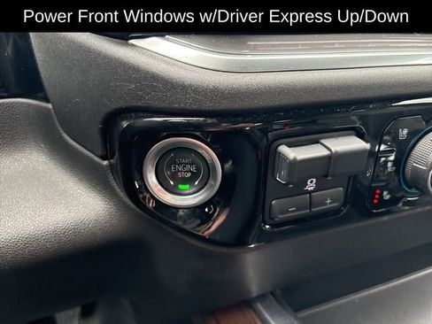 Used 2023 Chevrolet Silverado 1500 High Country w/ Technology Package image 18