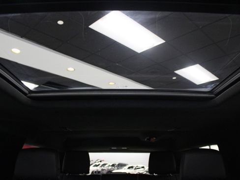 Used 2023 Cadillac Escalade ESV Sport Platinum w/ LPO, ONYX Package image 59