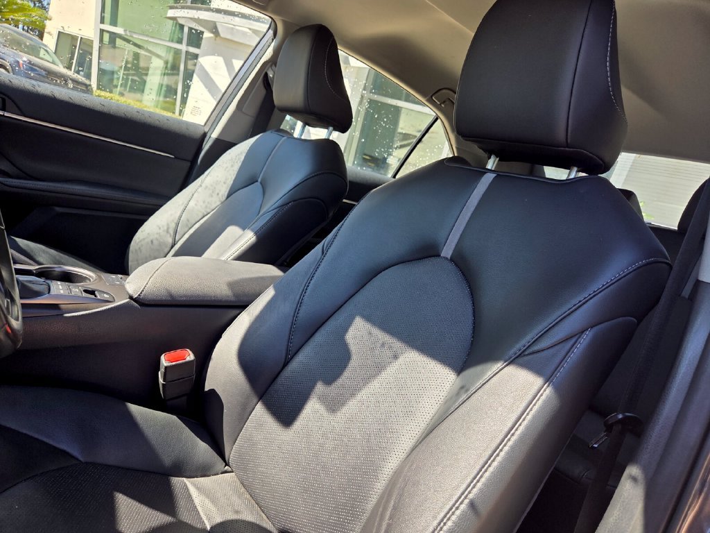Used 2024 Toyota Camry XSE FWD image 11