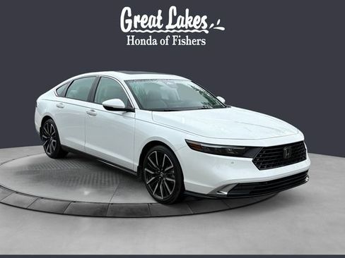 Used 2023 Honda Accord Touring image 7