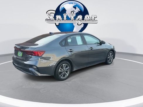 Used 2024 Kia Forte LXS w/ LXS Technology Package image 9