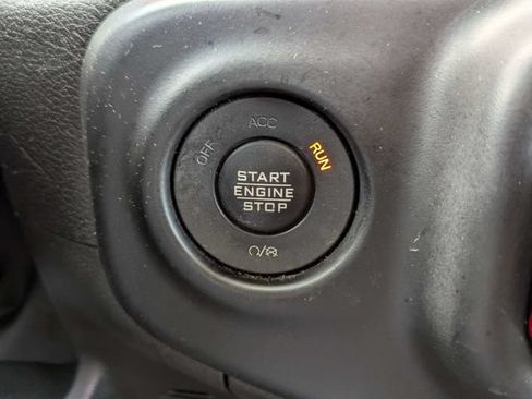 Used 2021 Jeep Wrangler Rubicon AWD/4WD image 32