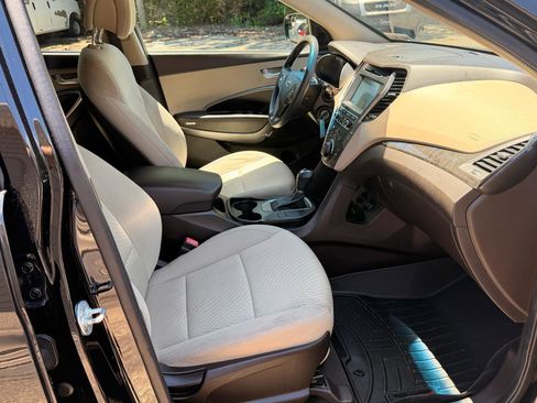 Used 2017 Hyundai Santa Fe Sport AWD/4WD image 23