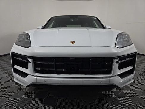 Used 2025 Porsche Cayenne S AWD/4WD image 10