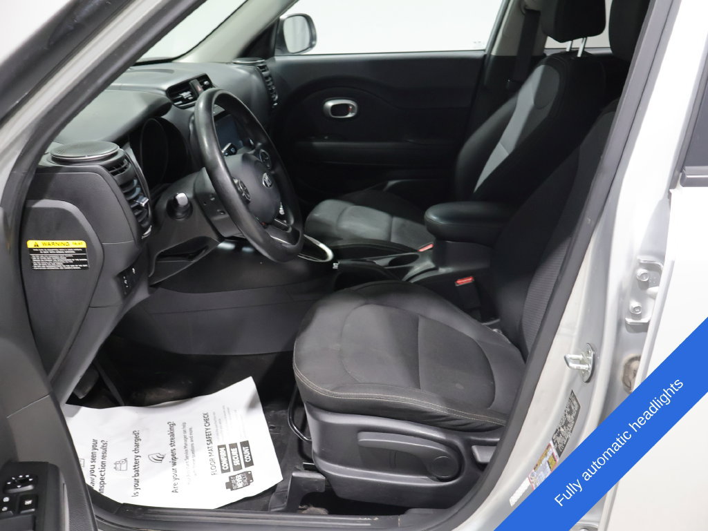 Used 2018 Kia Soul + FWD image 2