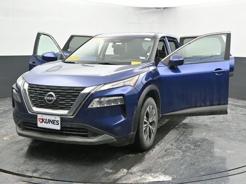 Used 2023 Nissan Rogue SV image 52