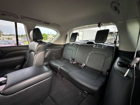 Used 2018 INFINITI QX80 2WD w/ Driver Assistance Package image 26