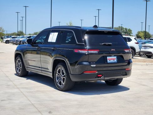 Used 2022 Jeep Grand Cherokee Trailhawk w/ ADV Protech Group II AWD/4WD image 4