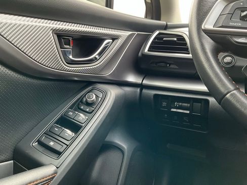 Certified 2023 Subaru Crosstrek 2.5i Limited w/ Moonroof Package image 23