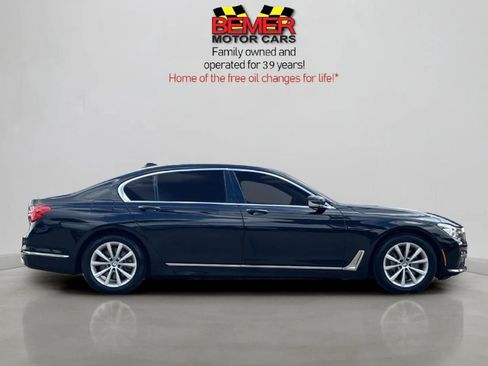 Used 2019 BMW 740i image 6