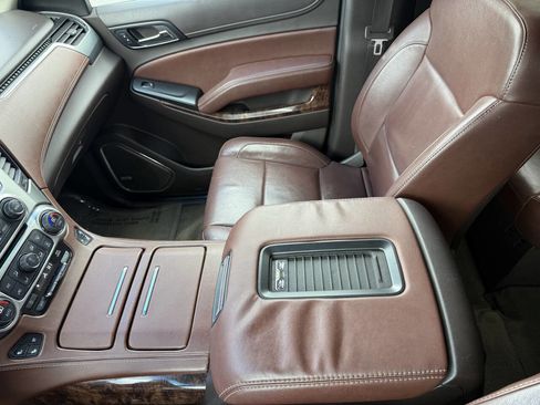 Used 2016 Chevrolet Suburban LTZ image 26
