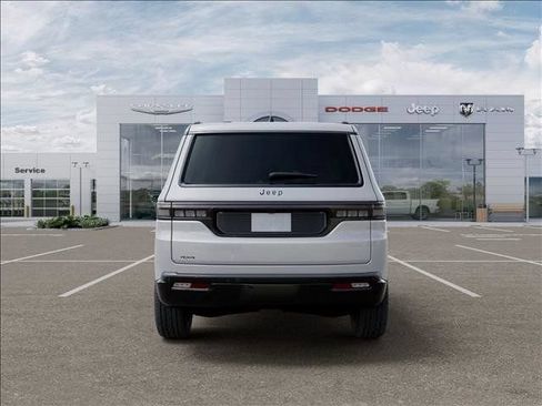 New 2026 Jeep Grand Wagoneer Limited AWD/4WD image 7
