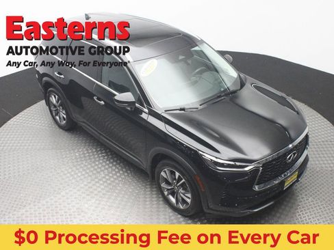 Used 2022 INFINITI QX60 Luxe w/ Vision Package AWD/4WD image 3