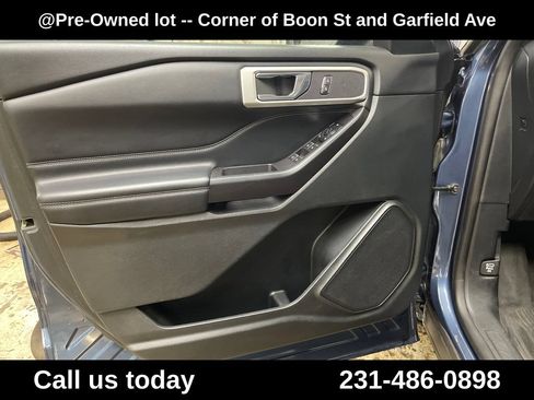 Used 2020 Ford Explorer XLT w/ Equipment Group 202A AWD/4WD image 15