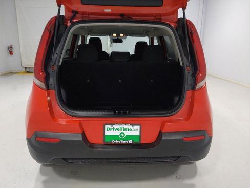 Used 2021 Kia Soul LX image 29