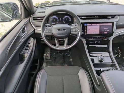 New 2026 Jeep Grand Cherokee L 4WD image 18