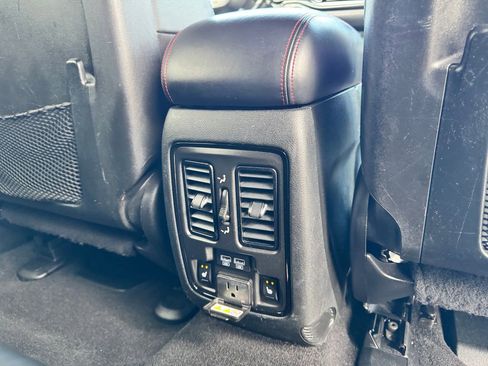 Used 2023 Dodge Durango GT AWD/4WD image 15