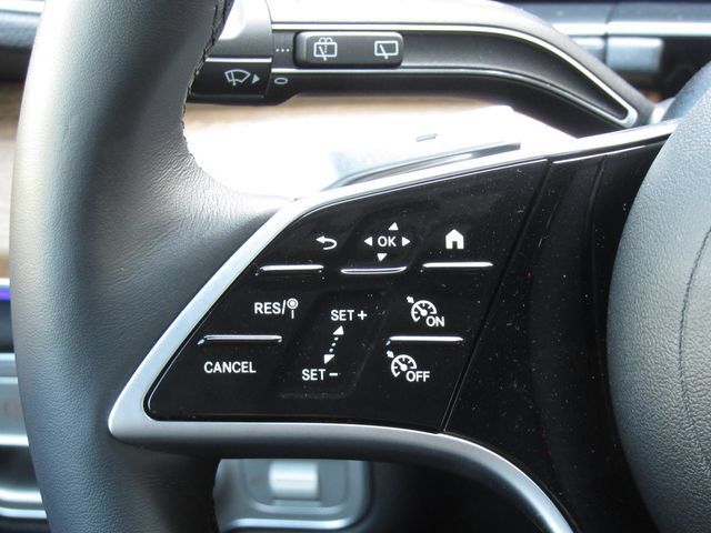 Certified 2025 Mercedes-Benz GLE 450 4MATIC image 26